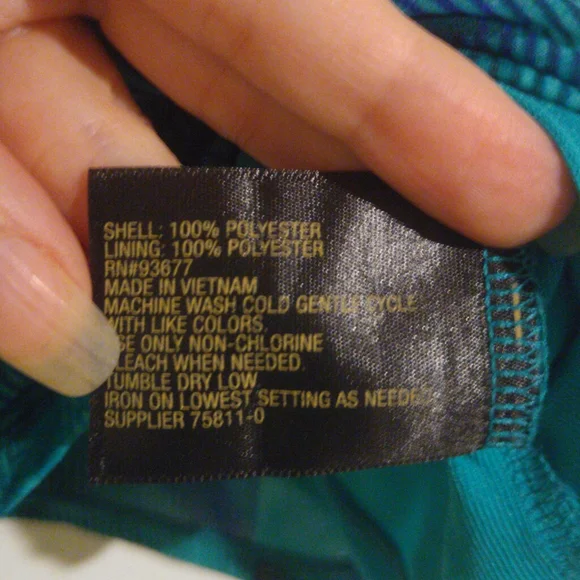 Worthington Petite sleeveless high v-neck blouse size PS - Picture 3 of 5